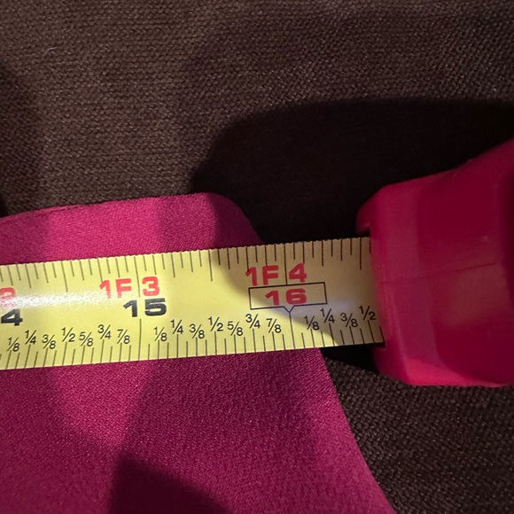 Jones New York Red Wine Knee Length Skirt Zipper On Side l Small Back Slit SZ 14 - Picture 10 of 11